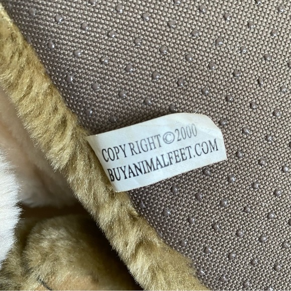 Plush Bulldog Slippers - Unisex, Pre-owned - Picture 12 of 13